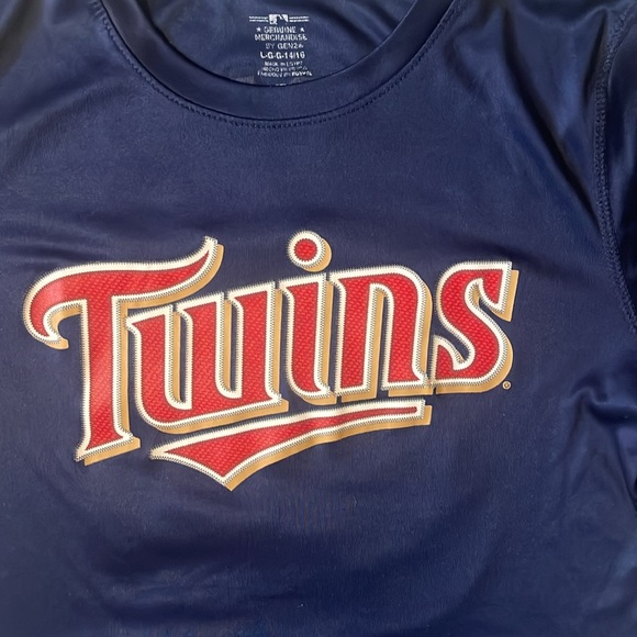 Boys Minnesota Twins Kepler dri fit t shirt, size large - Picture 3 of 4
